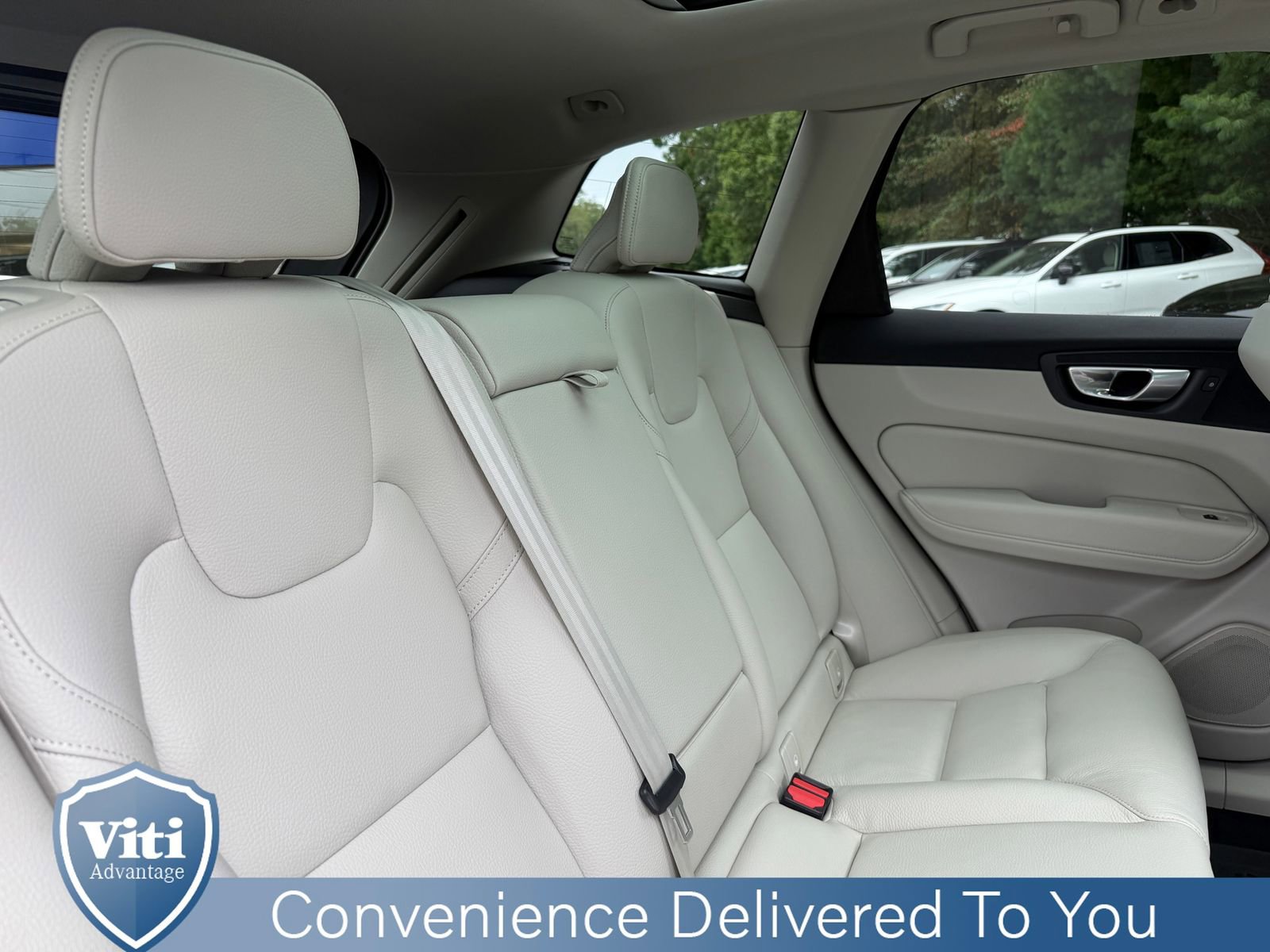 Certified 2024 Volvo XC60 B5 Core w/ Protection Package Premier image 28