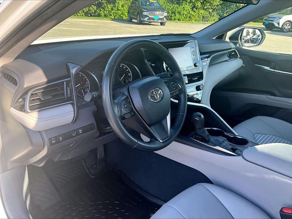 Used 2024 Toyota Camry SE AWD/4WD image 8