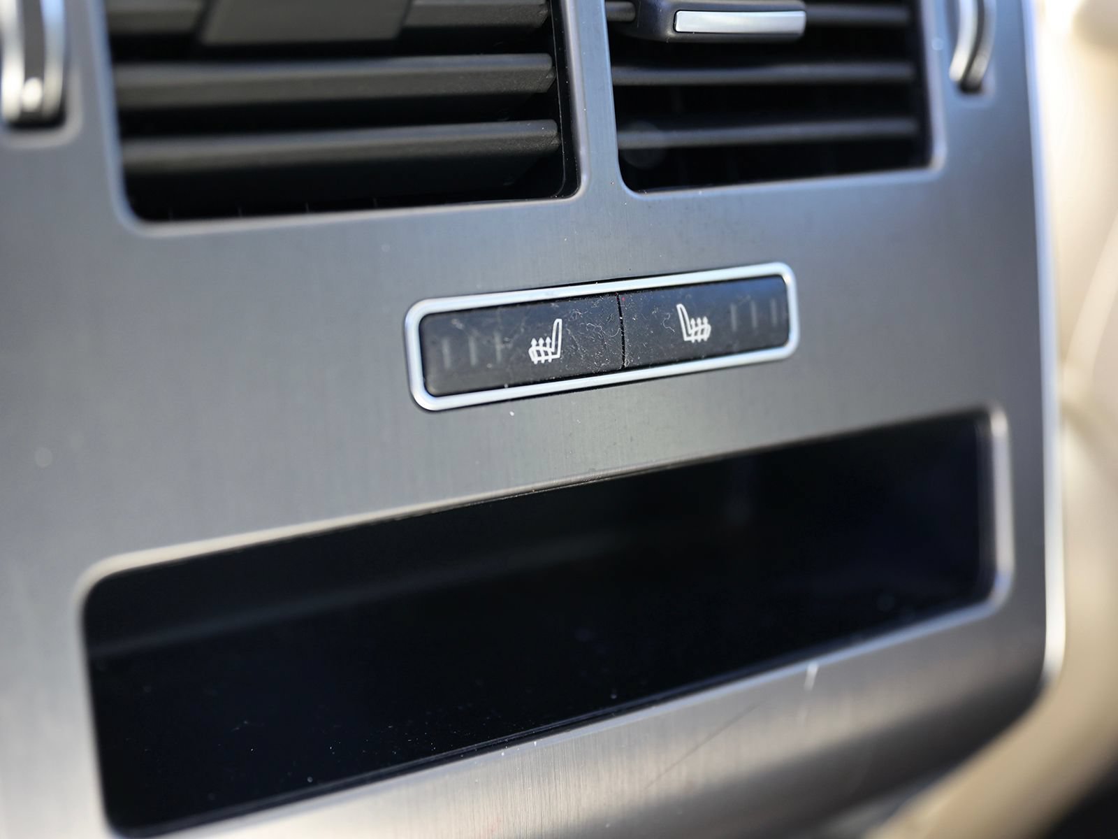 Used 2015 Land Rover Range Rover Sport HSE AWD/4WD image 24