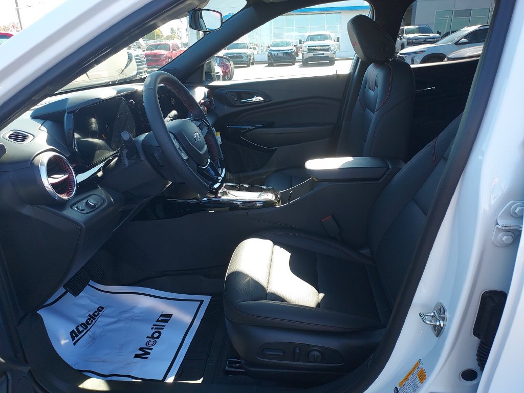 New 2026 Chevrolet Trax RS w/ Driver Confidence Package FWD image 13