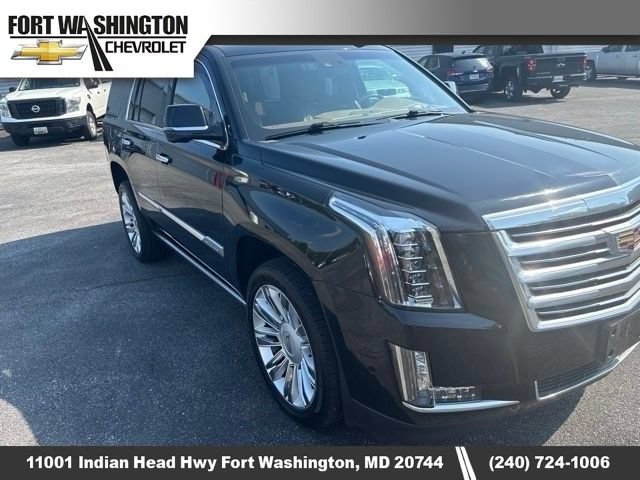Certified 2017 Cadillac Escalade Platinum AWD/4WD image 7