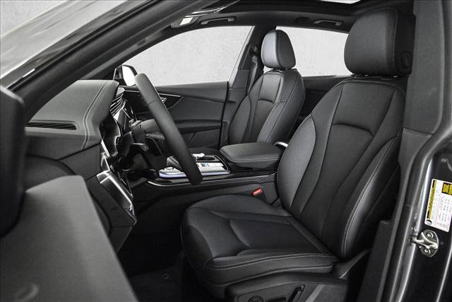Certified 2025 Audi Q8 Premium Plus w/ Premium Plus Package image 17