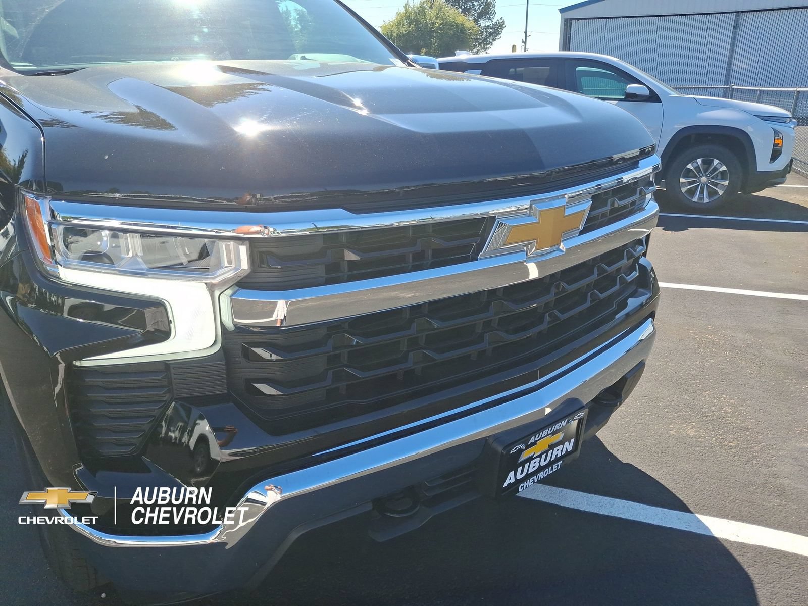 Certified 2025 Chevrolet Silverado 1500 LT AWD/4WD image 22
