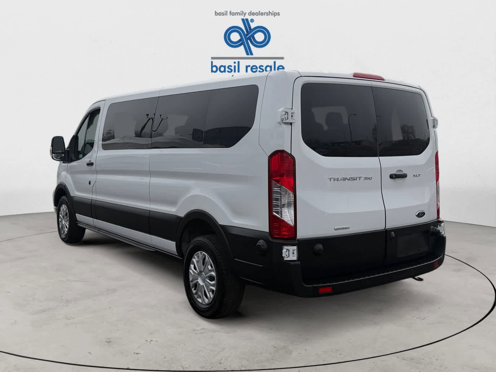 Used 2024 Ford Transit 350 XLT image 5