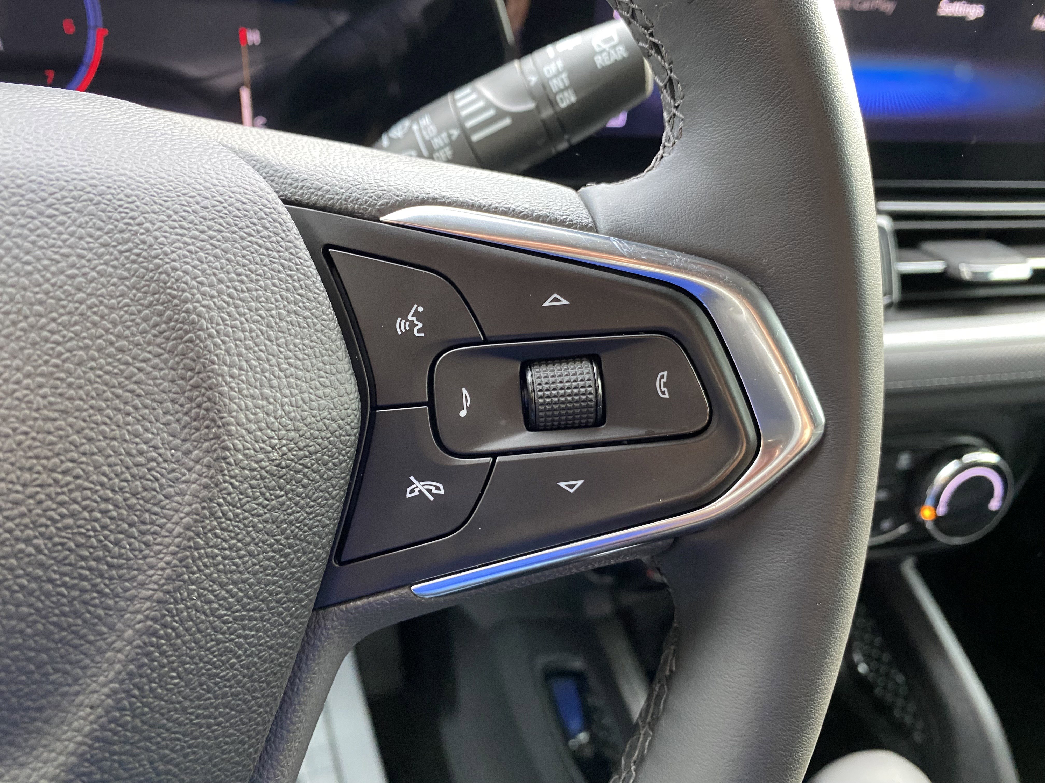 Used 2024 Chevrolet TrailBlazer LT w/ LT Cold Weather Package image 20