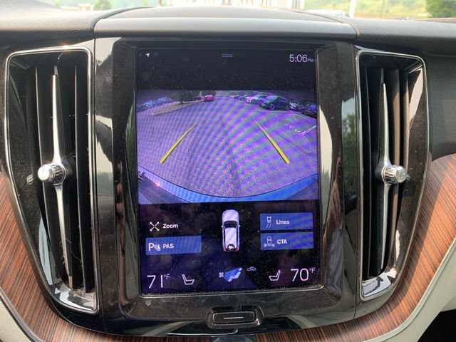 Used 2021 Volvo XC60 T8 Inscription Expression w/ Protection Package AWD/4WD image 12