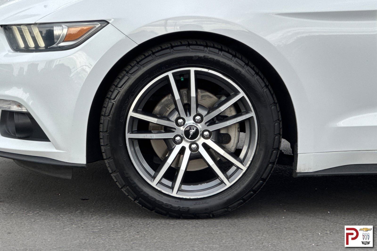 Used 2015 Ford Mustang Premium RWD image 33