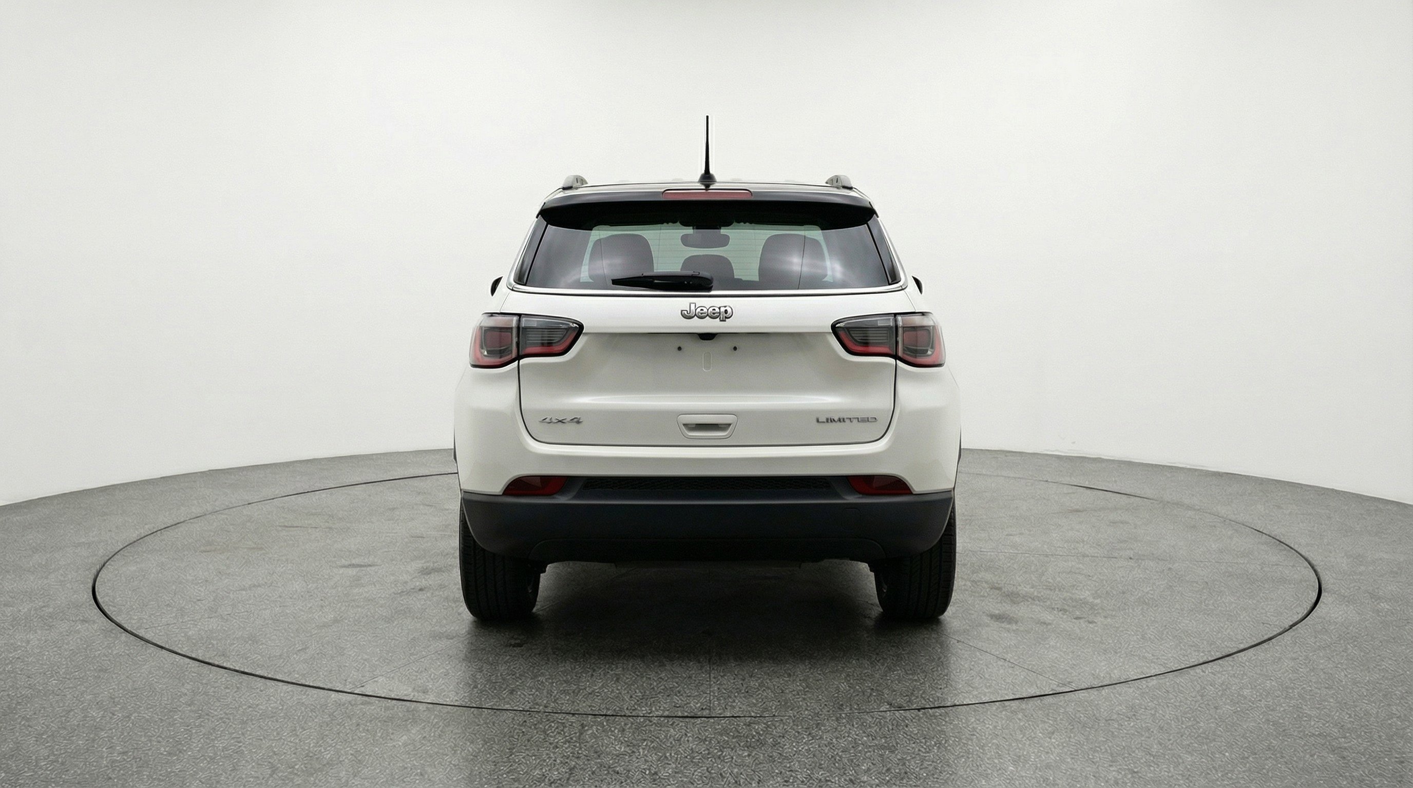 Used 2025 Jeep Compass Limited image 7