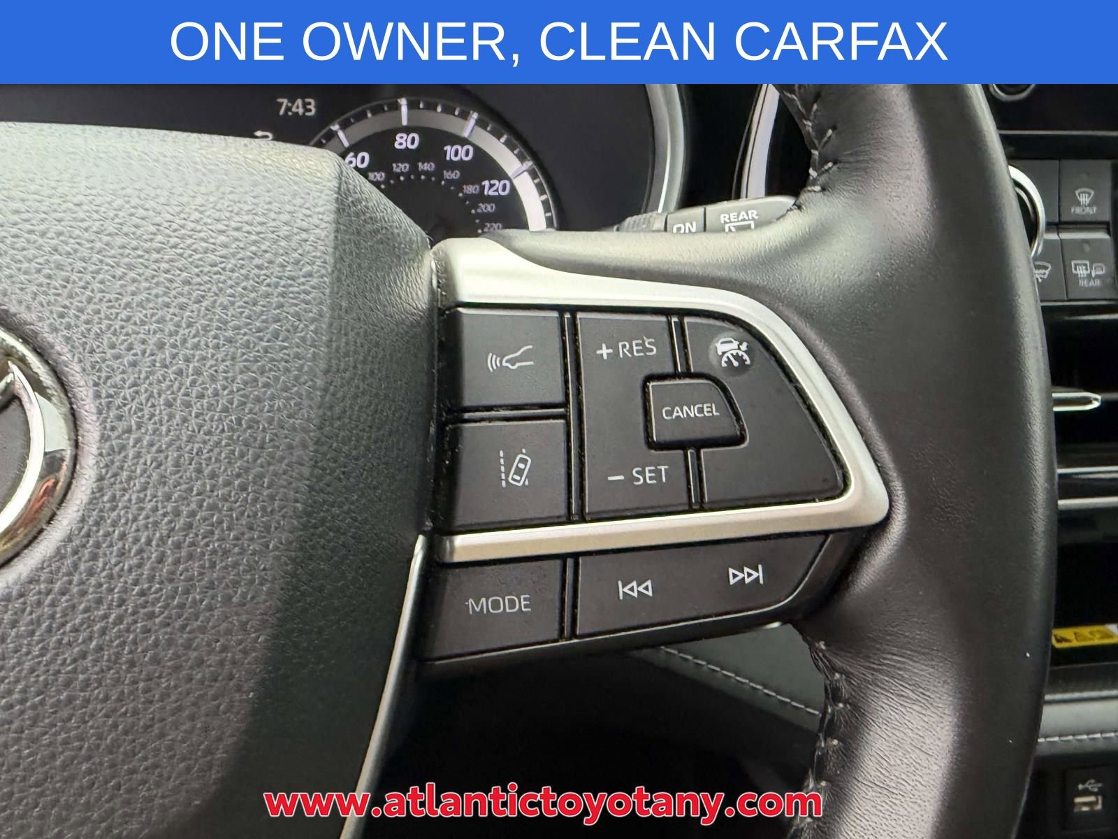 Used 2023 Toyota Highlander XLE AWD/4WD image 35