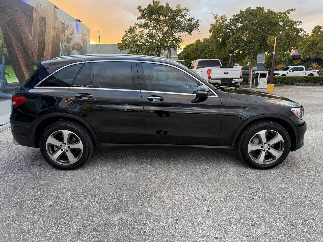 Used 2016 Mercedes-Benz GLC 300 image 9