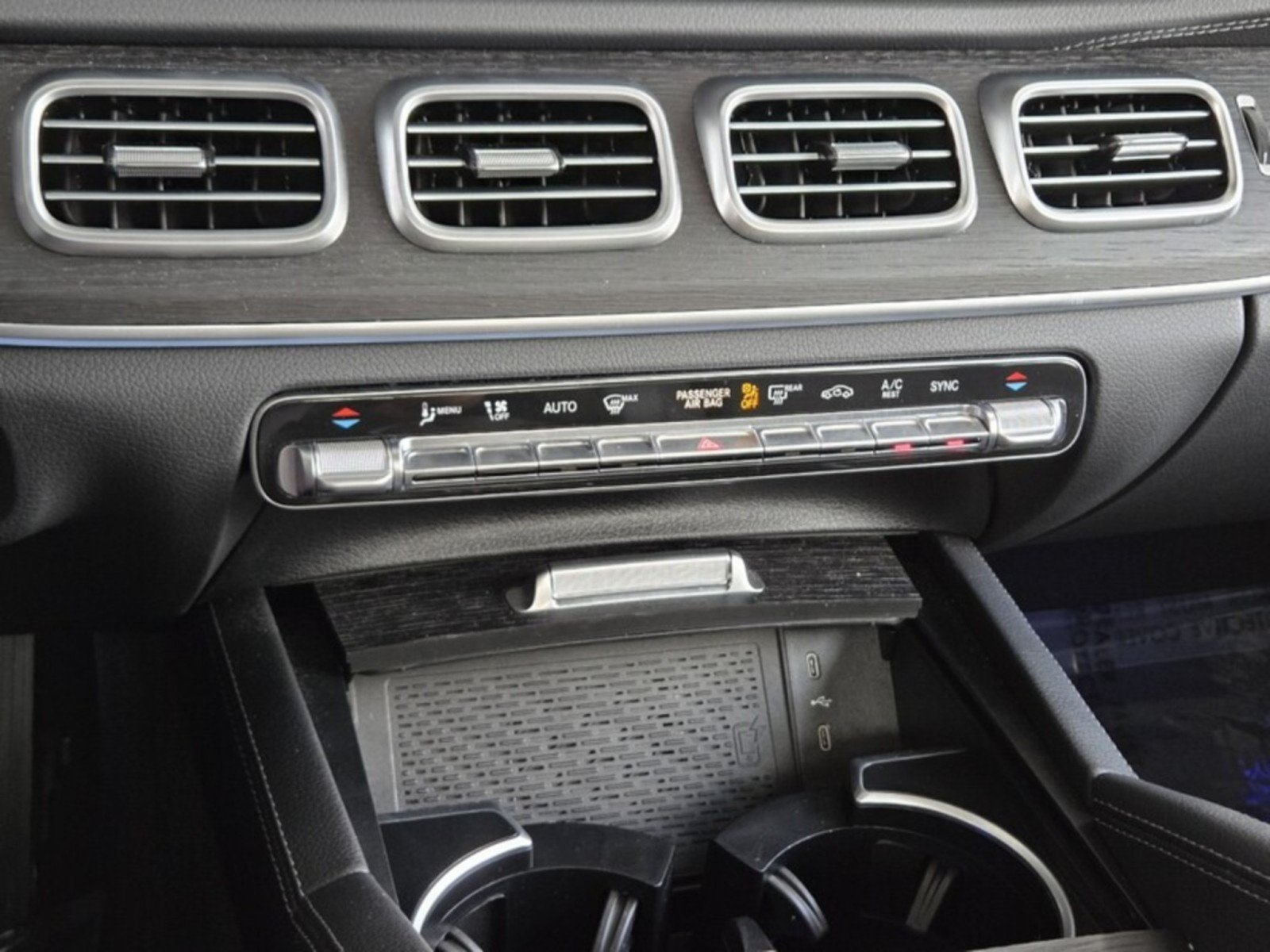 Certified 2026 Mercedes-Benz GLE 350 4MATIC image 32