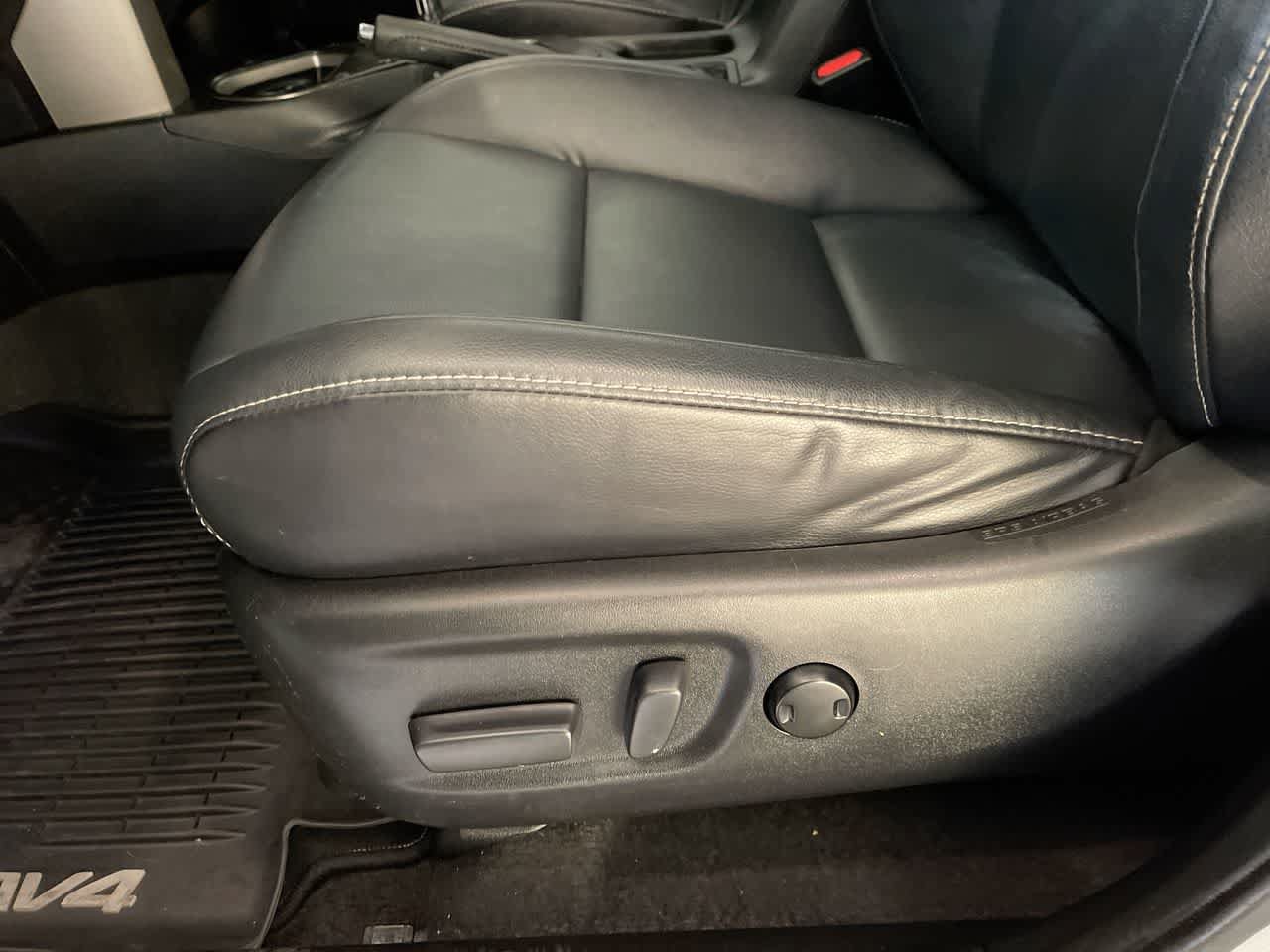 Used 2017 Toyota RAV4 Platinum w/ All Weather Liner Package AWD/4WD image 12