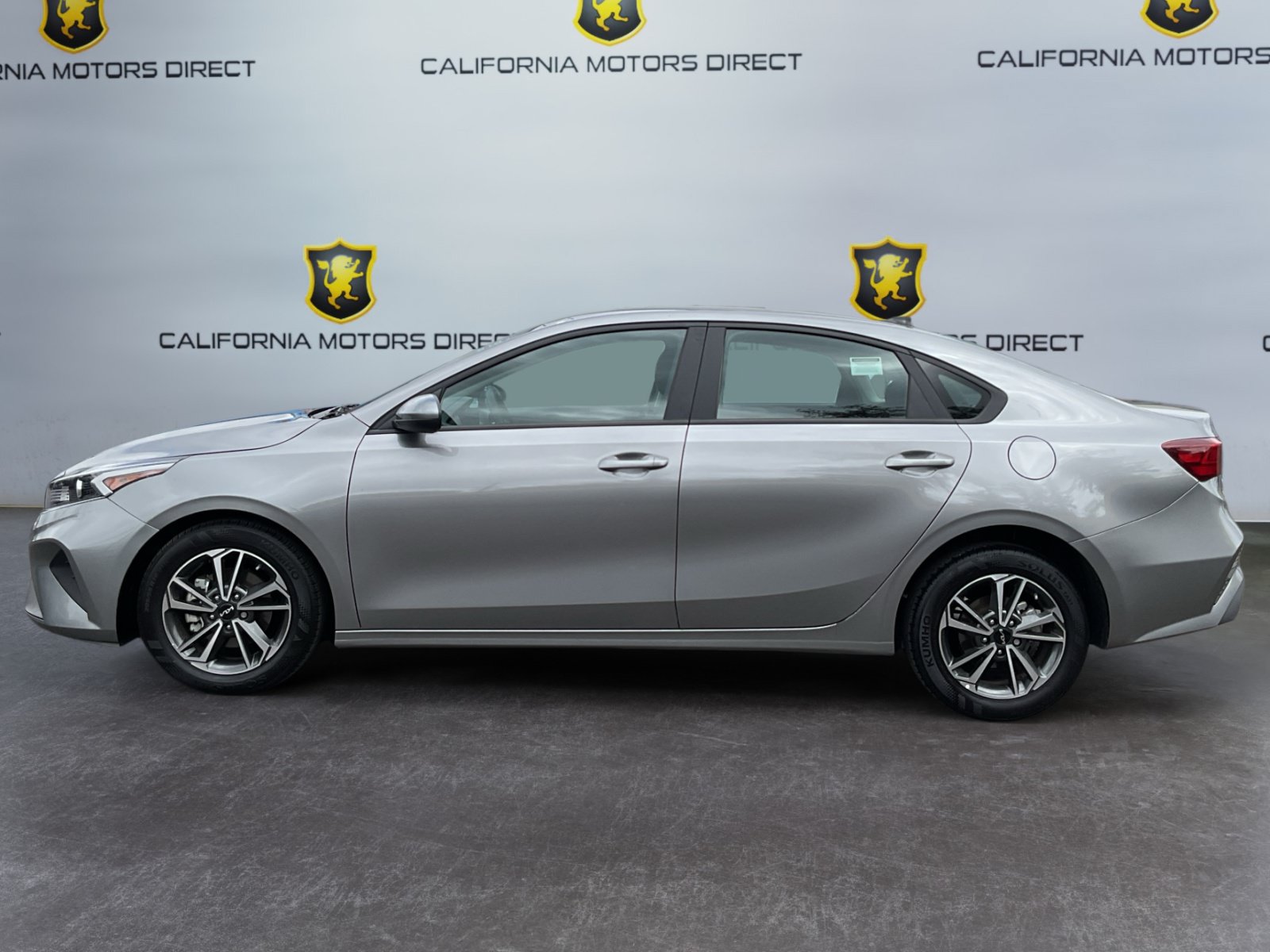 Used 2023 Kia Forte LXS FWD image 8