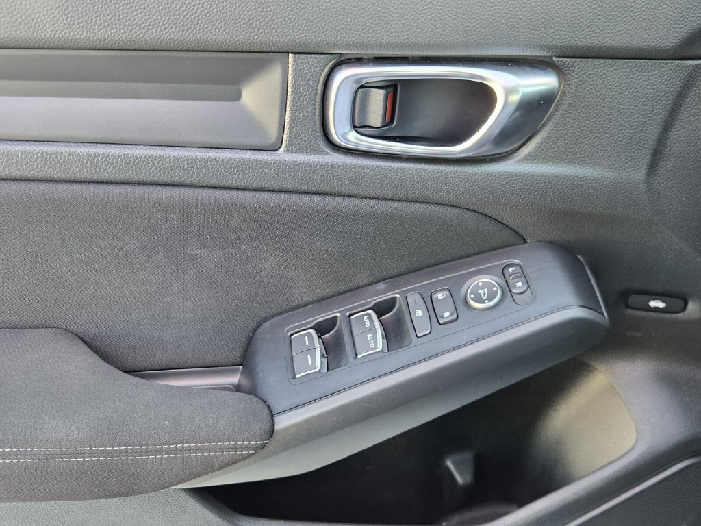 Used 2025 Honda Civic Sport image 26