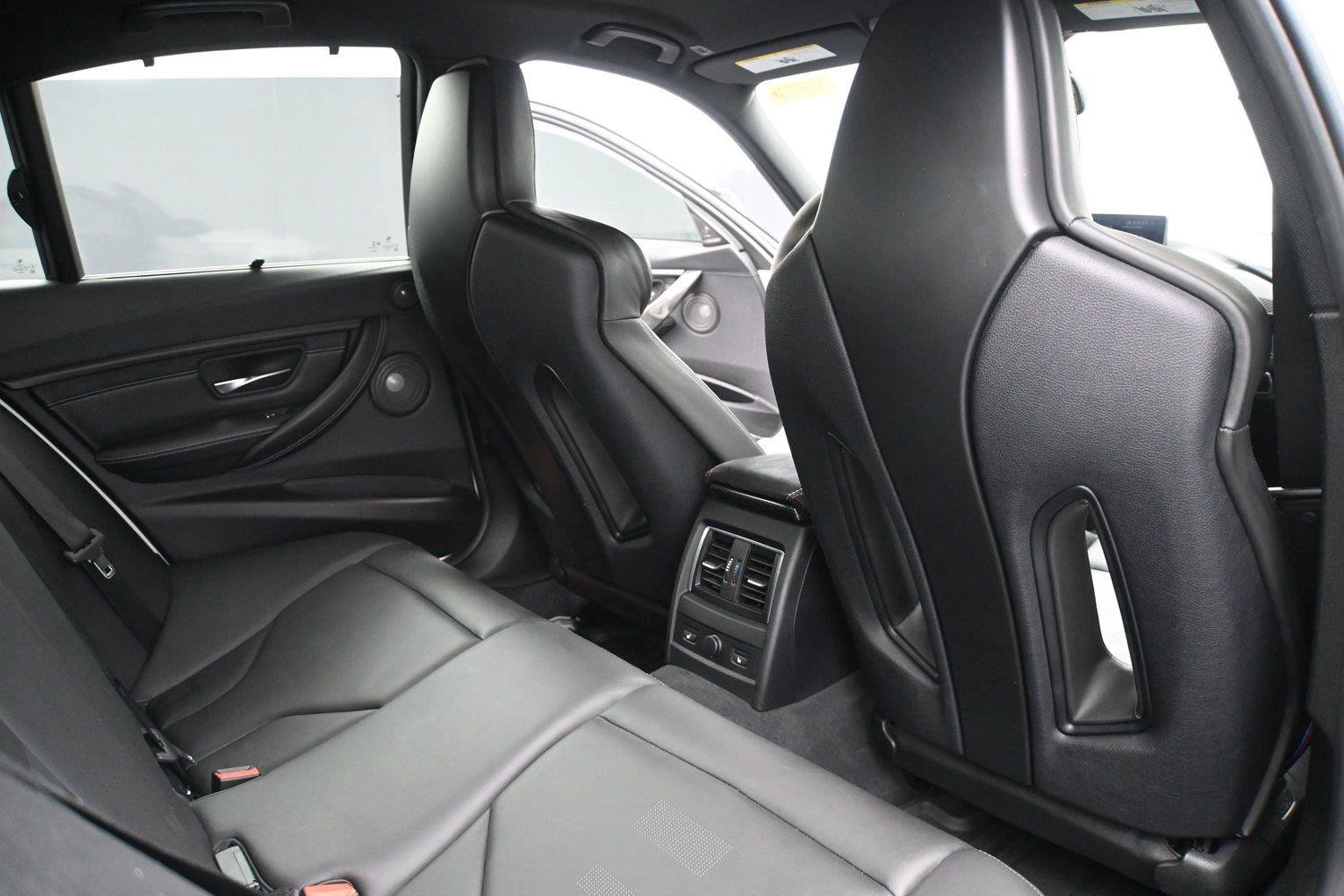 Used 2018 BMW M3 RWD image 22