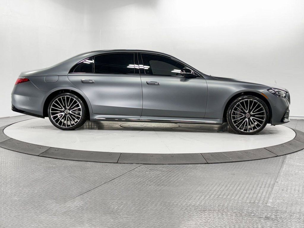 Used 2023 Mercedes-Benz S 580 4MATIC Sedan w/ AMG Line image 35