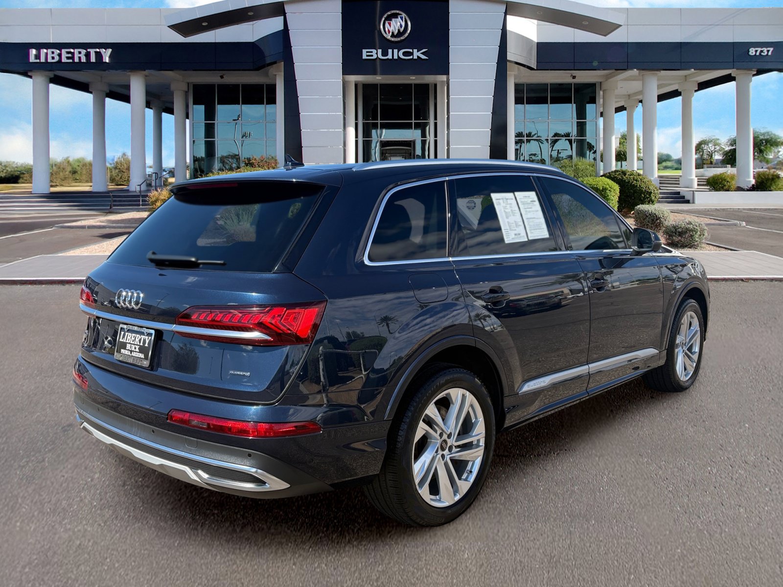 Used 2023 Audi Q7 2.0T Premium w/ Convenience Package AWD/4WD image 3