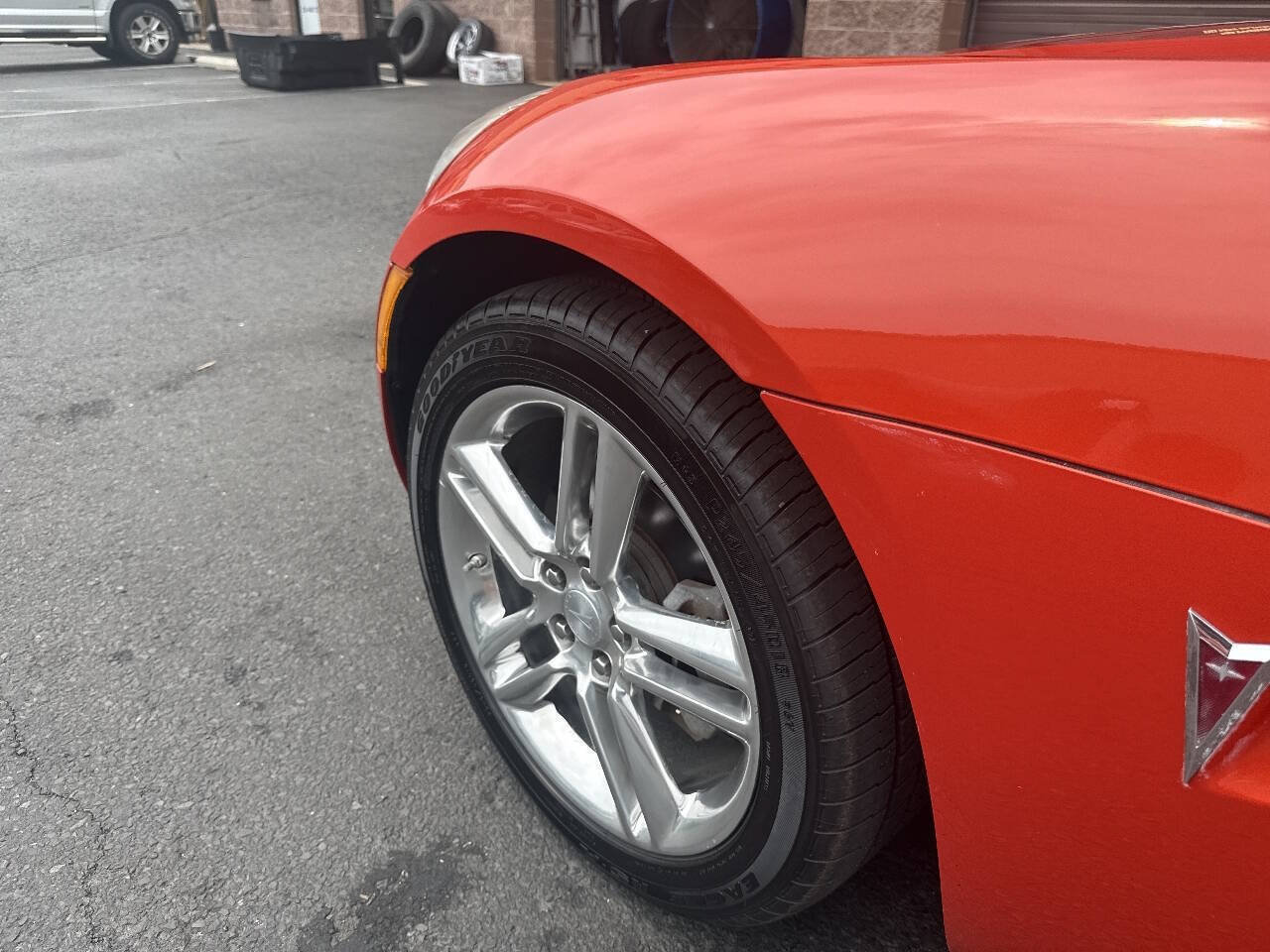 Used 2009 Pontiac Solstice Street Edition RWD image 24