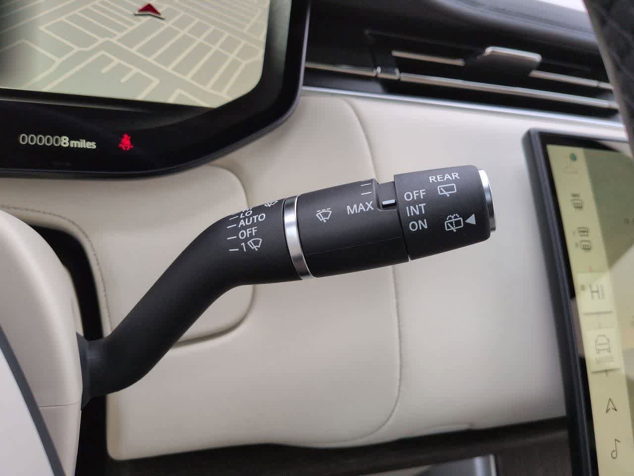 New 2026 Land Rover Range Rover SE image 27