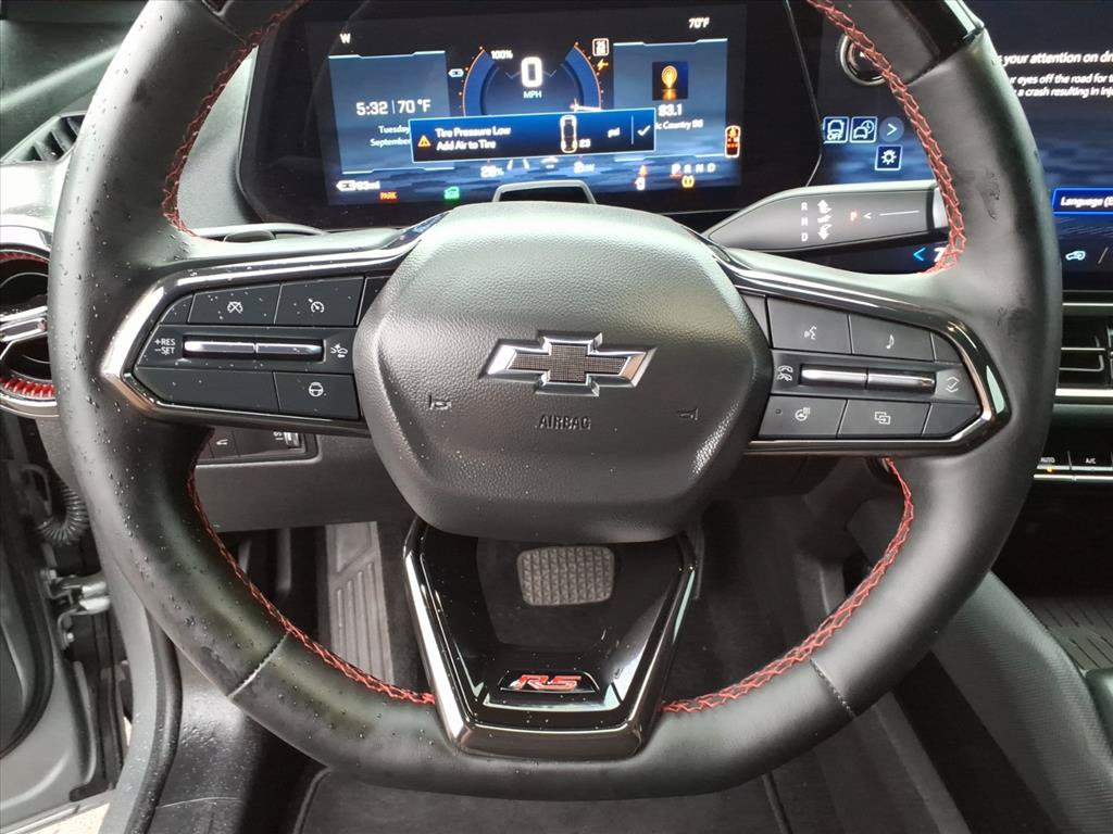 Used 2024 Chevrolet Equinox EV RS FWD image 23
