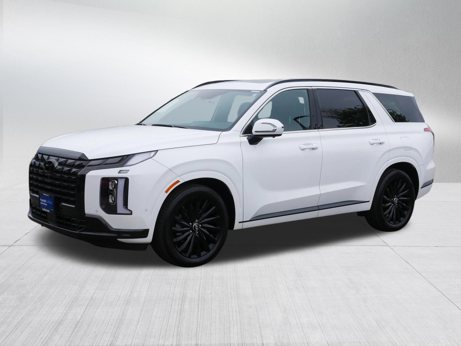 Used 2024 Hyundai Palisade Calligraphy AWD/4WD image 3