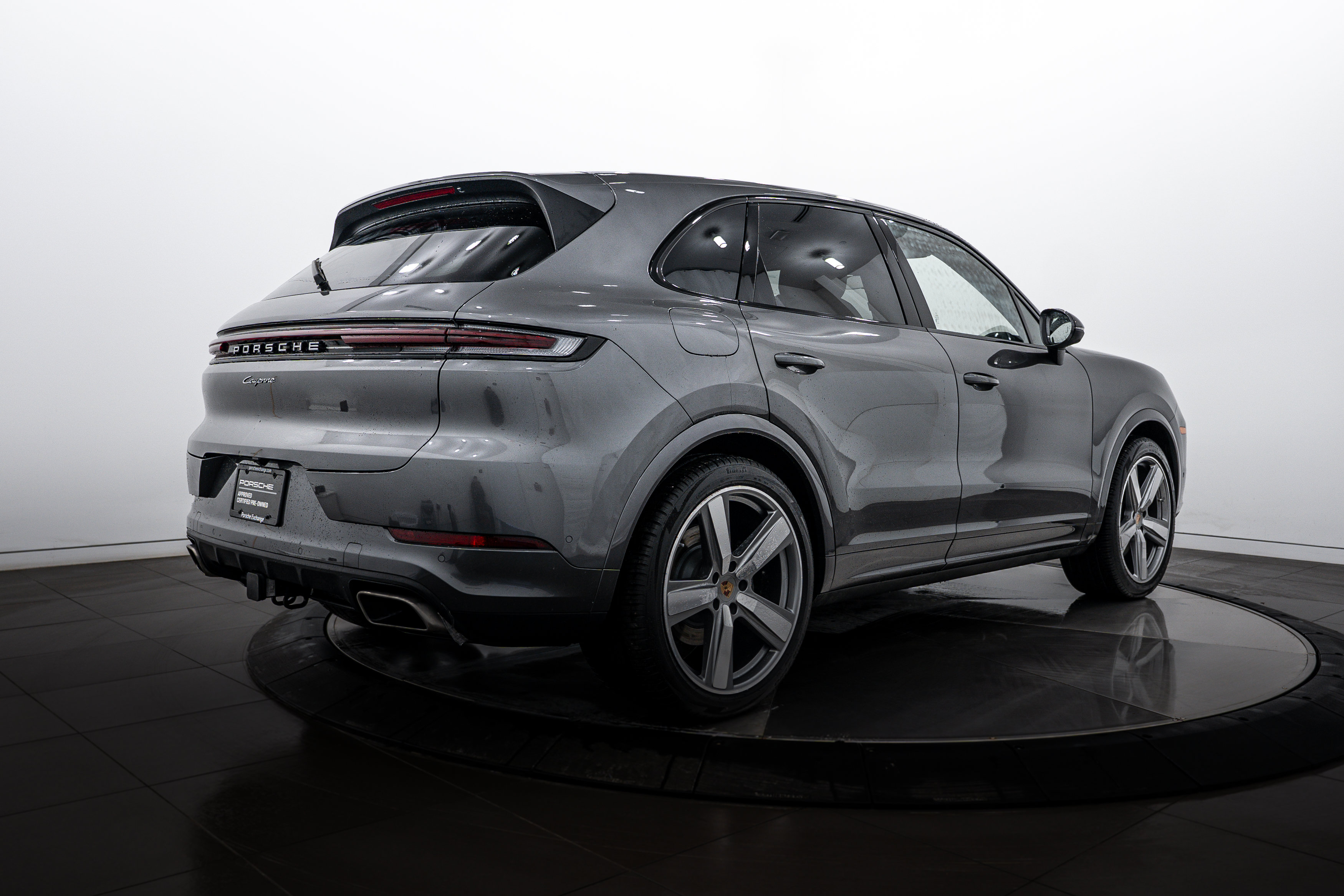 Certified 2026 Porsche Cayenne AWD/4WD image 7