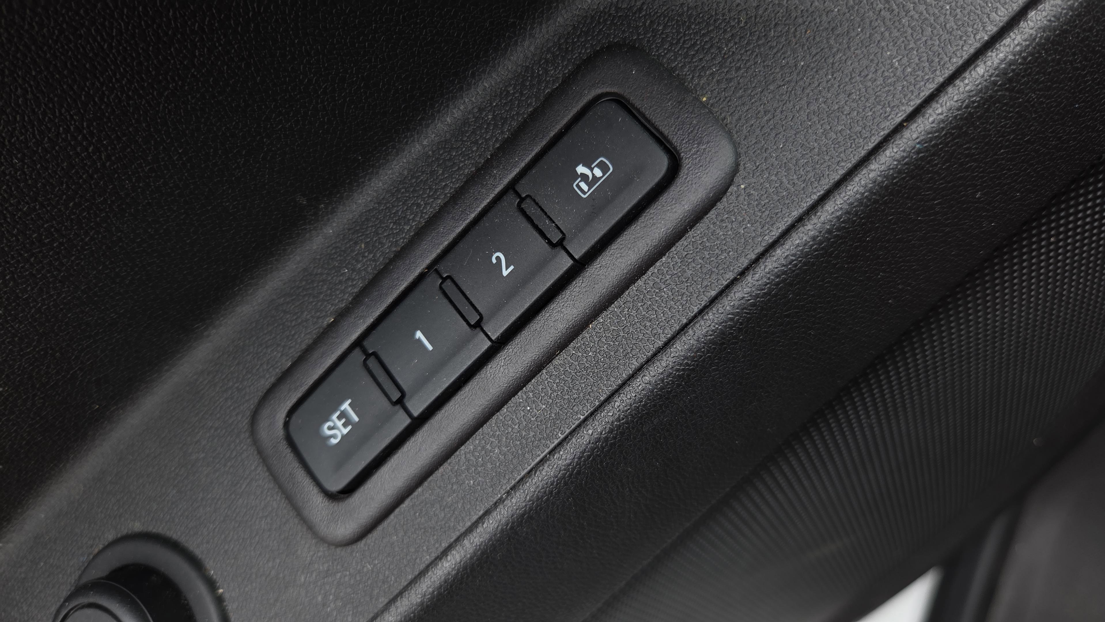 Certified 2020 Chevrolet Equinox Premier FWD image 27