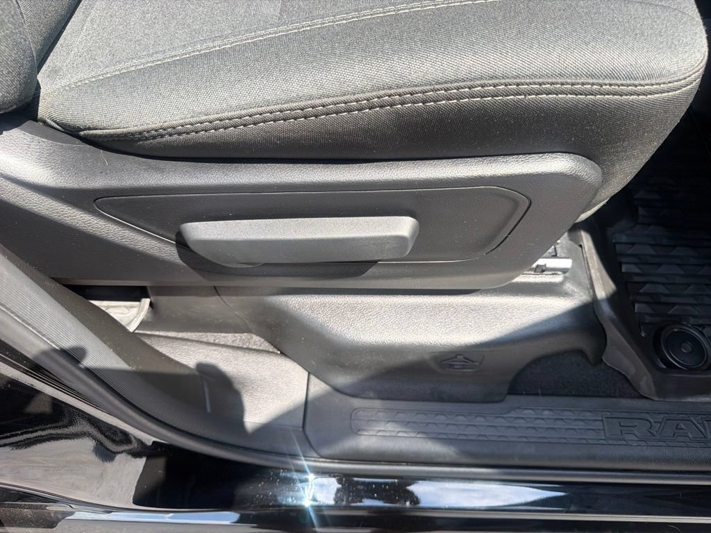 Used 2025 RAM 1500 Big Horn AWD/4WD image 43