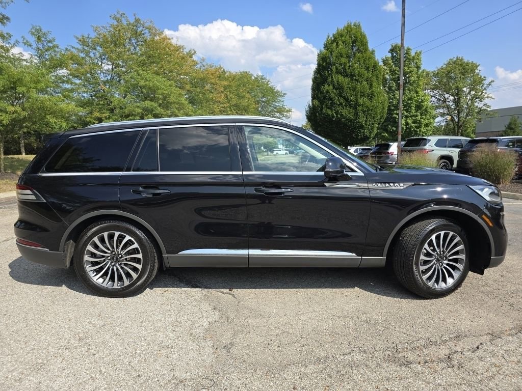 Used 2022 Lincoln Aviator Reserve w/ Elements Package Plus image 15