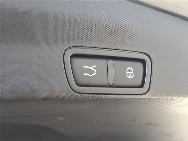 Used 2023 Alfa Romeo Stelvio Ti Lusso w/ Quick Order Package 22X Lusso image 27