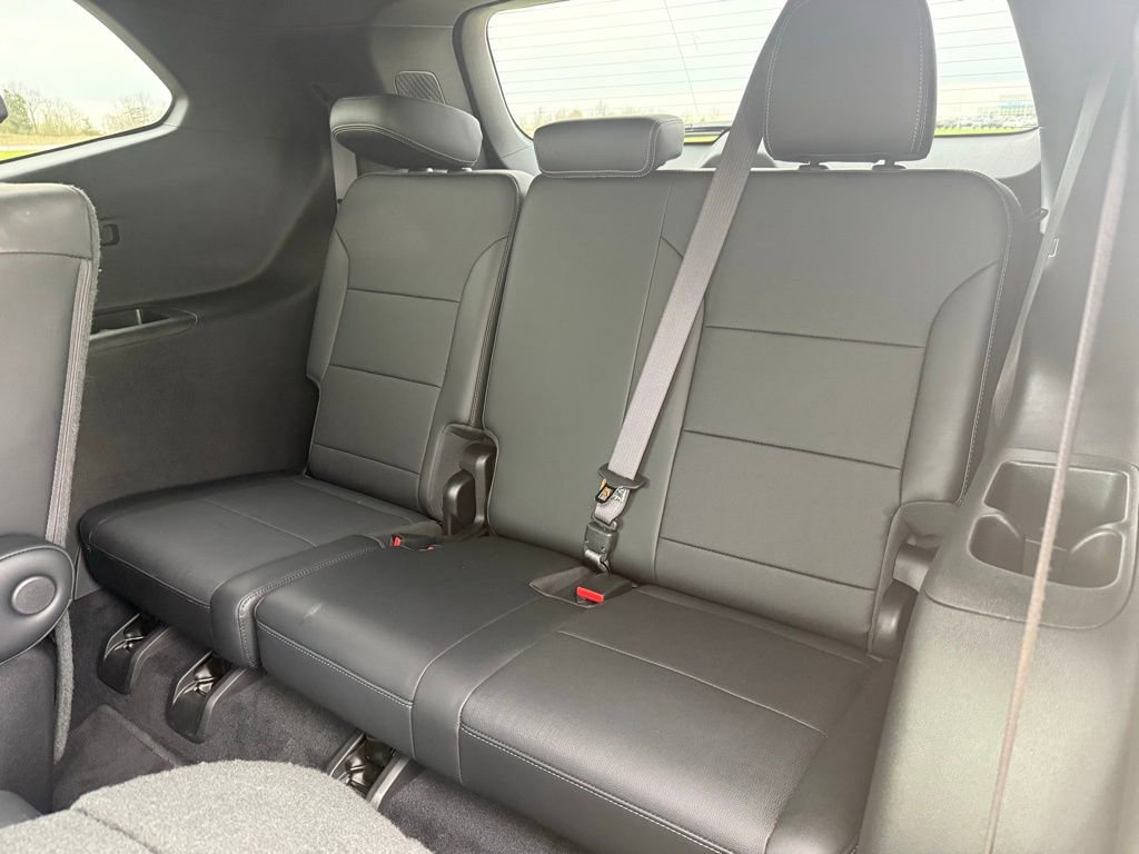 Used 2025 Buick Enclave Preferred image 13
