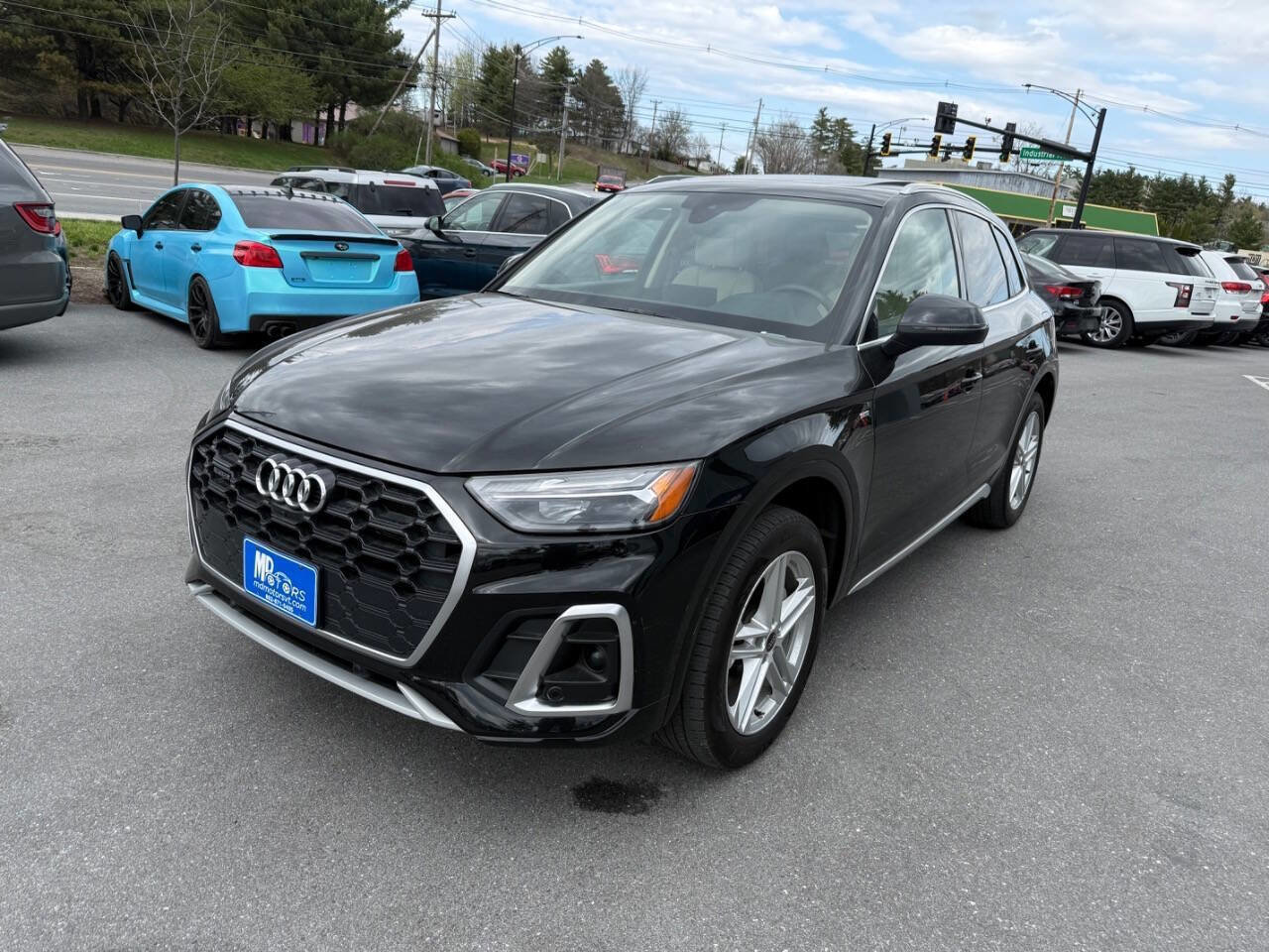 Used 2023 Audi Q5 e Premium Plus w/ Premium Plus Package AWD/4WD image 2