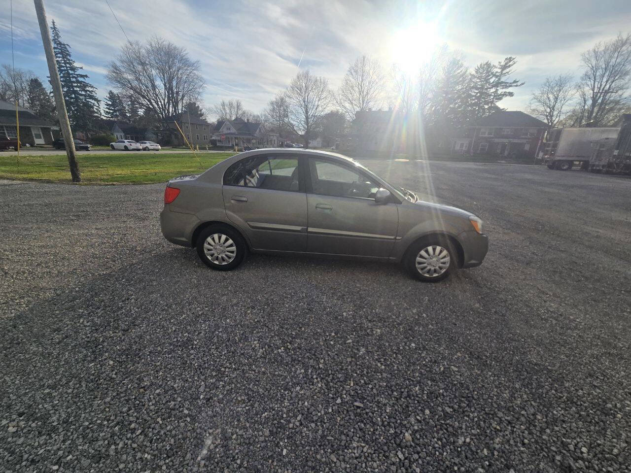 Used 2011 Kia Rio LX w/ Value Pkg image 2