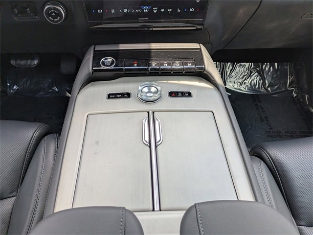 New 2025 Lincoln Navigator Reserve w/ Jet Appearance Package image 18