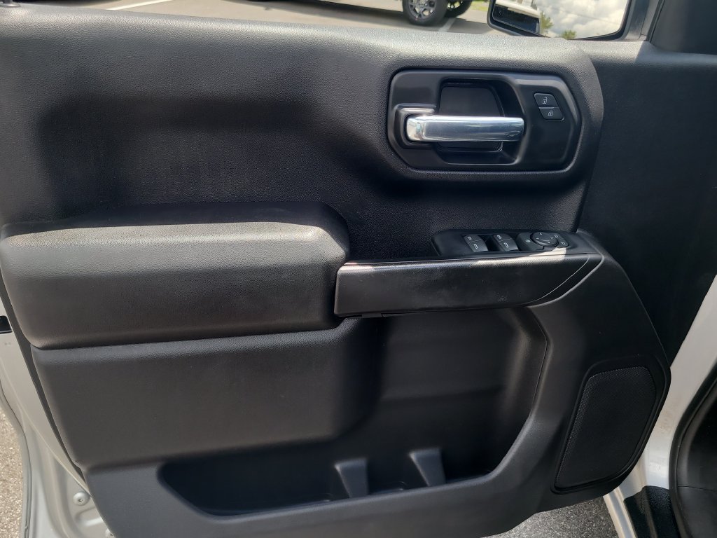 Used 2022 Chevrolet Silverado 1500 Custom AWD/4WD image 12