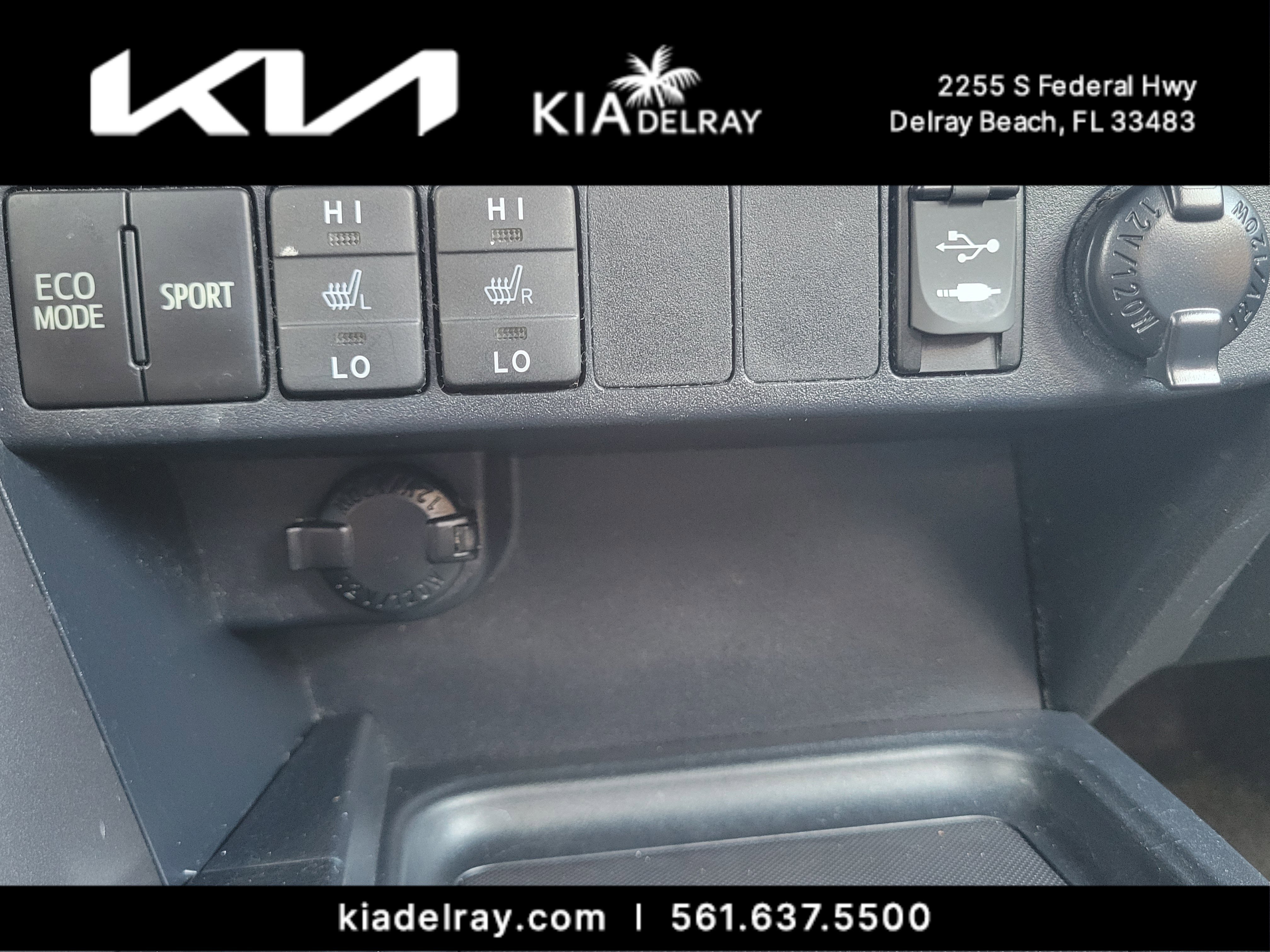 Used 2018 Toyota RAV4 SE w/ Power Extra Value Package image 24