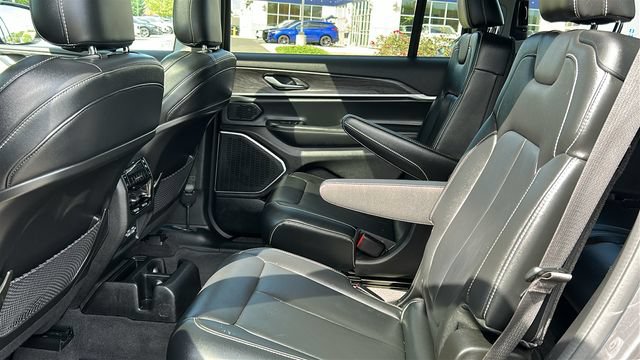 Used 2021 Jeep Grand Cherokee L Limited AWD/4WD image 24