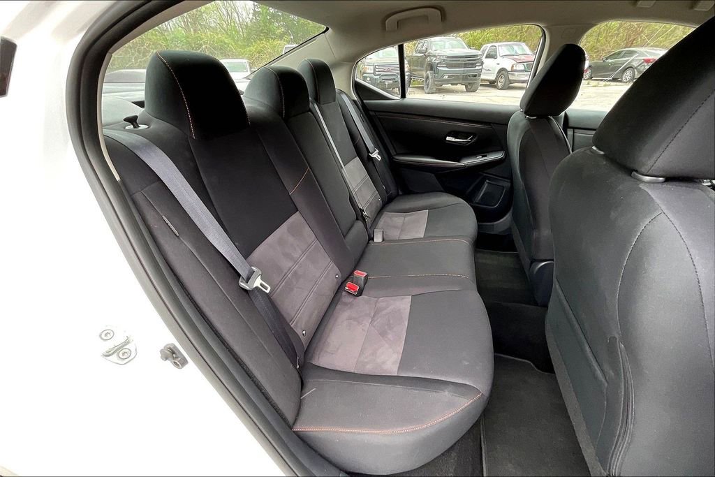 Used 2025 Nissan Sentra SR image 28