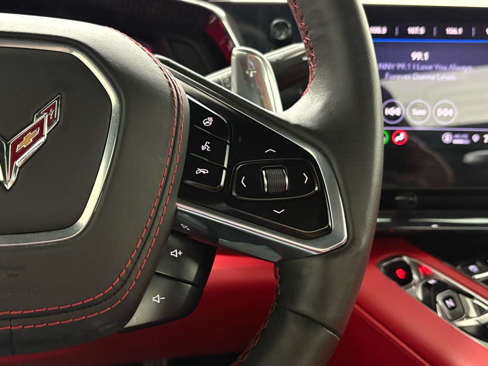 Used 2023 Chevrolet Corvette Stingray Premium Conv w/ Z51 Performance Package RWD image 18