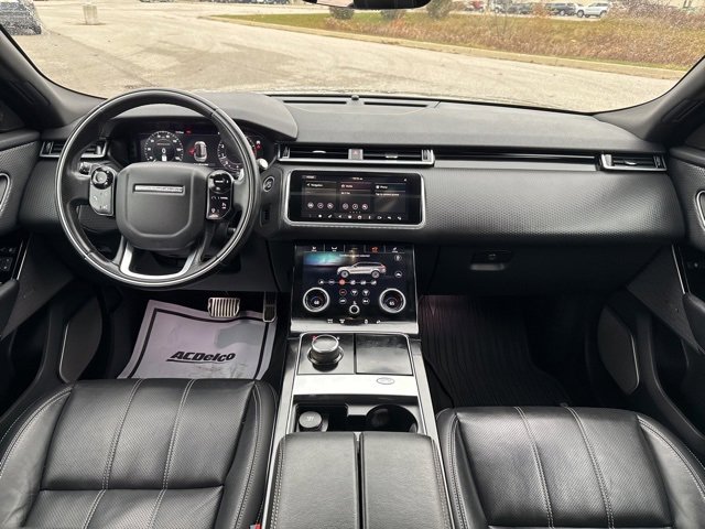 Used 2019 Land Rover Range Rover Velar R-Dynamic SE image 30