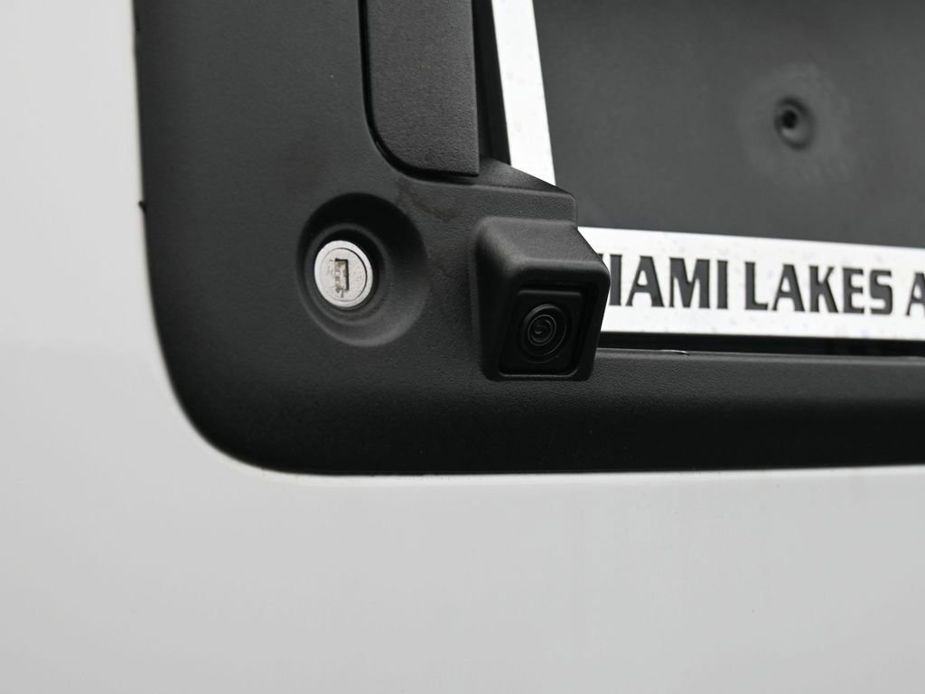 New 2025 Chevrolet Express 2500 w/ Driver Convenience Package image 26