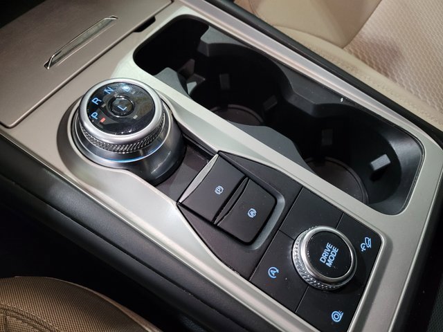 Used 2022 Ford Explorer XLT image 37