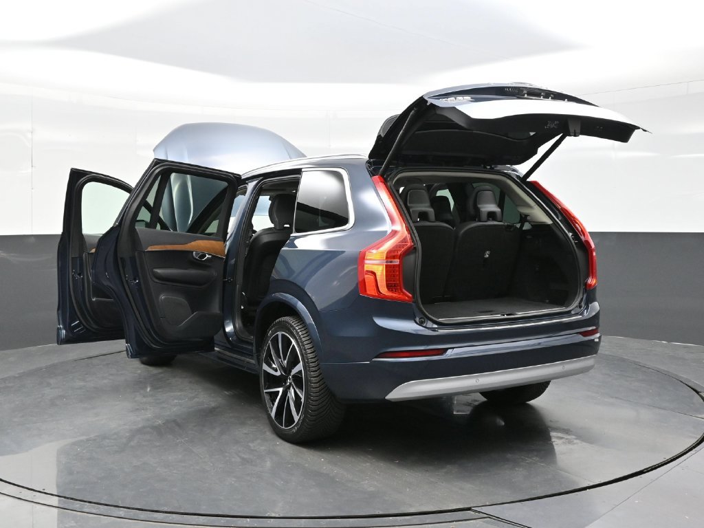 Used 2022 Volvo XC90 T6 Momentum w/ Advanced Package AWD/4WD image 43