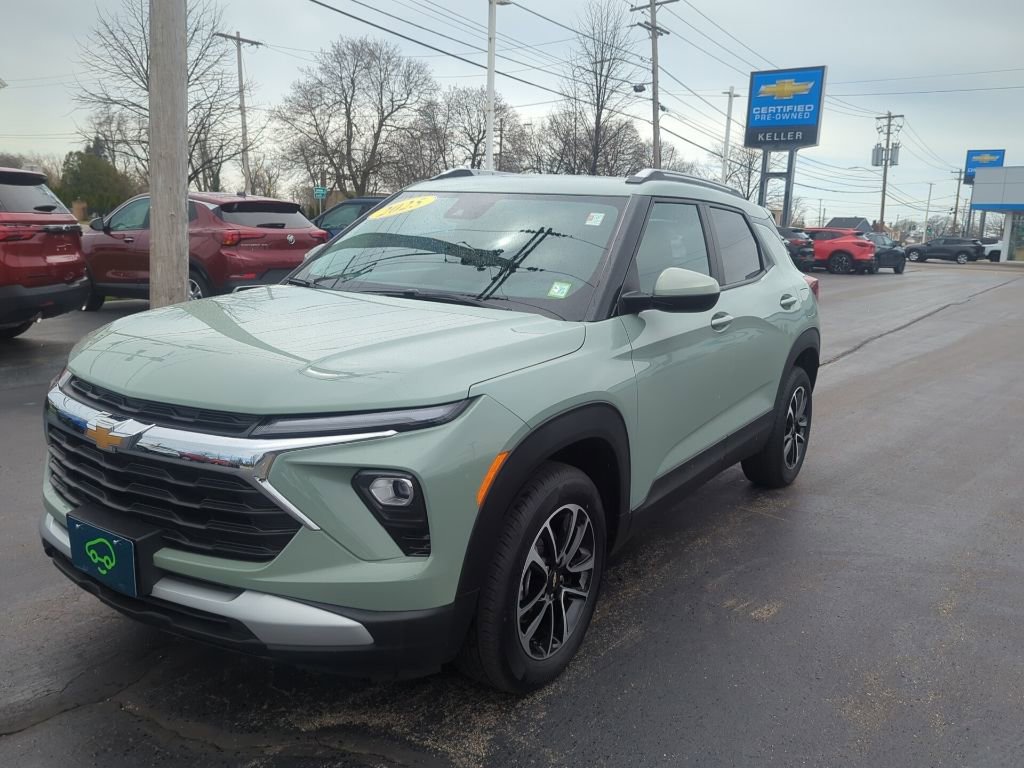Certified 2025 Chevrolet TrailBlazer LT w/ LT Cold Weather Package image 4