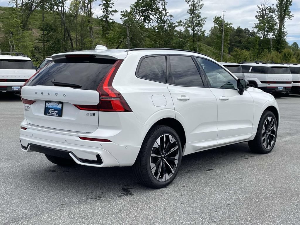 New 2026 Volvo XC60 B5 Plus w/ Protection Package Premier AWD/4WD image 28