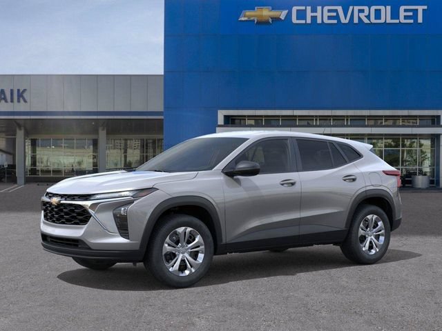 New 2026 Chevrolet Trax LS FWD image 2