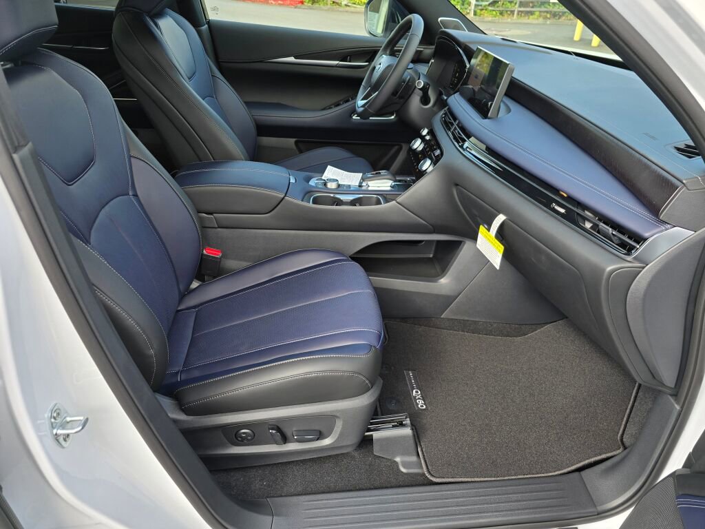 New 2026 INFINITI QX60 Sport w/ Dark Cargo Package image 10