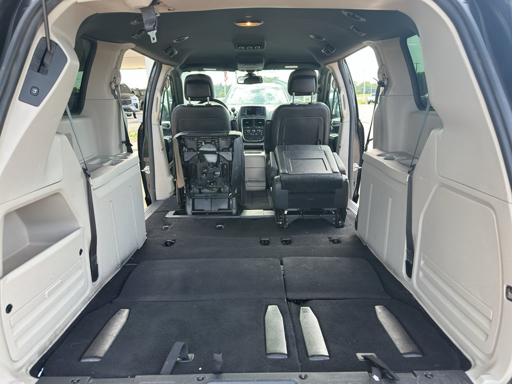Used 2019 Dodge Grand Caravan SXT FWD image 33