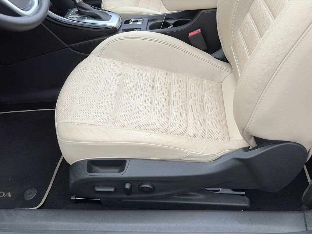 Used 2016 Buick Cascada Premium FWD image 13