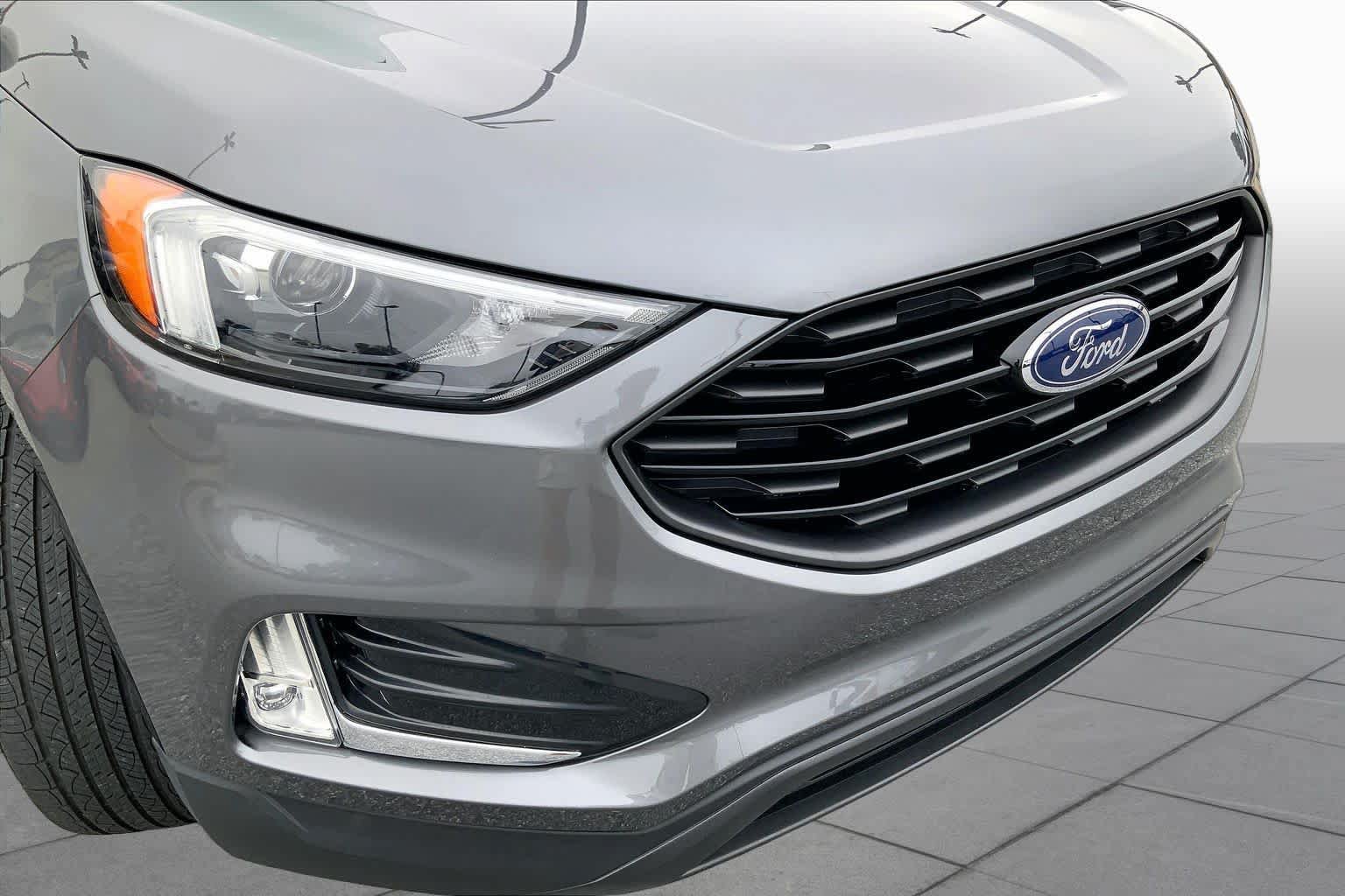 Used 2024 Ford Edge SEL w/ Sport Appearance Package AWD/4WD image 28